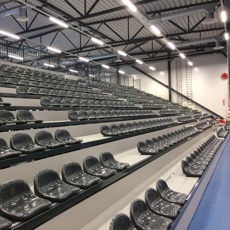 Full retractable arena grandstand
