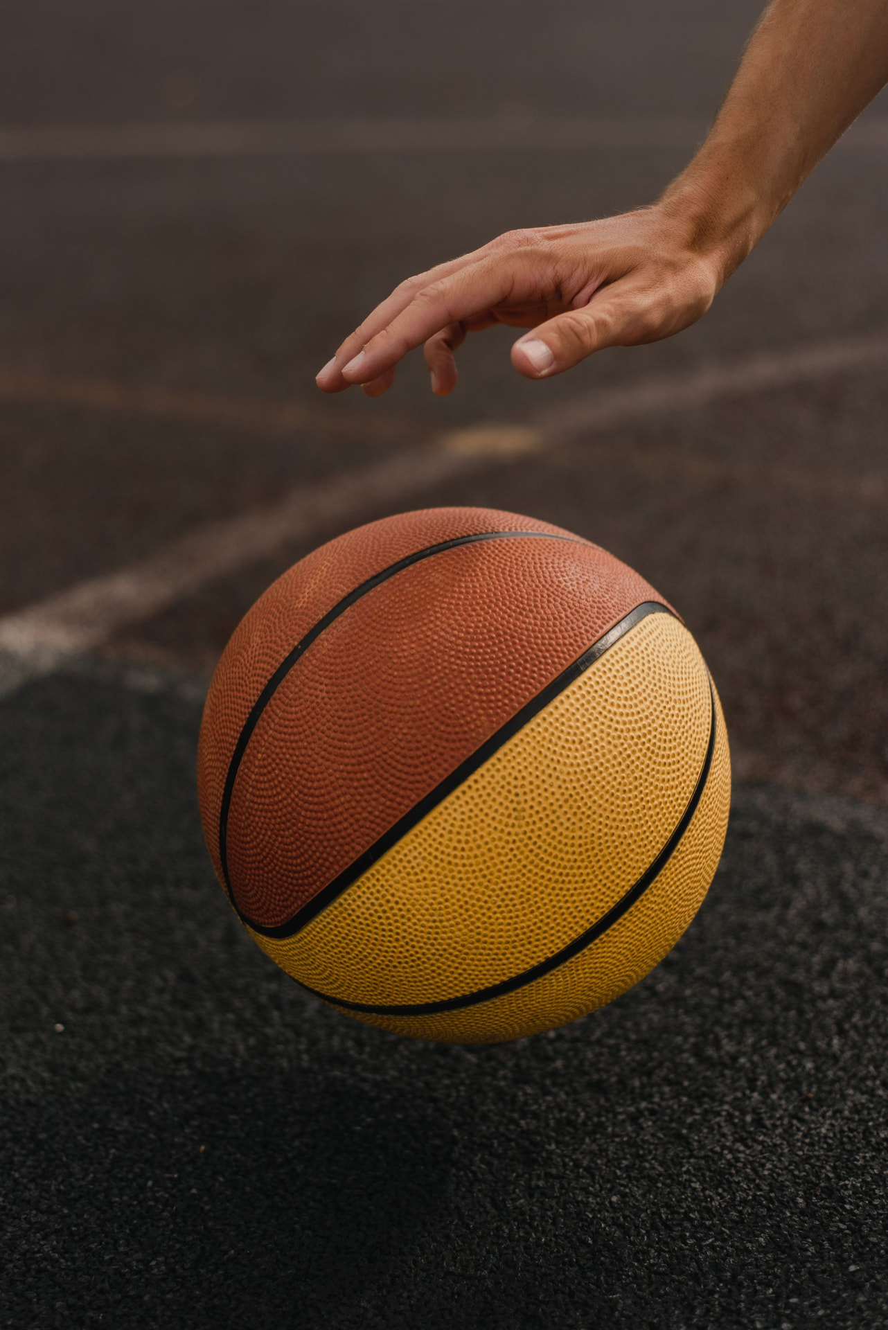 High-grip basketball court surface